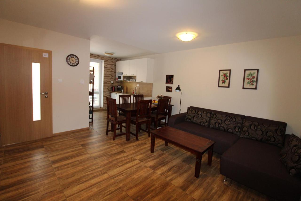 Apartman Baska Veľký Slavkov Eksteriør bilde
