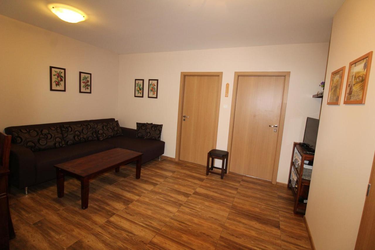 Apartman Baska Veľký Slavkov Eksteriør bilde